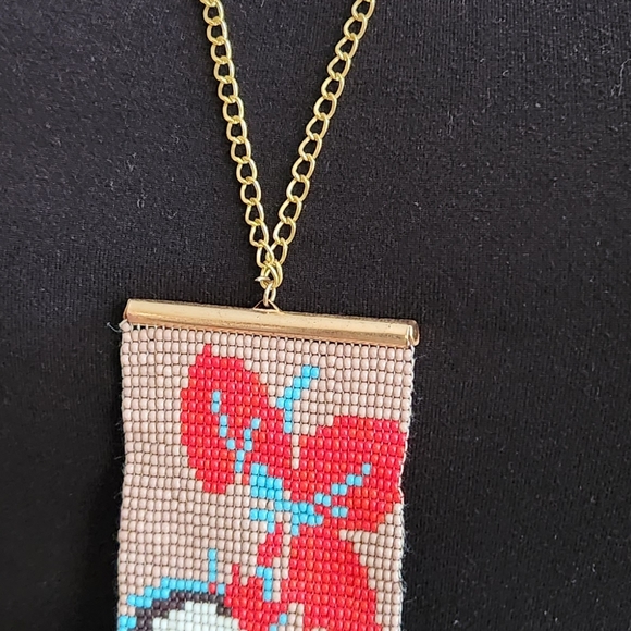 Red Orchid Beaded Tapestry Necklace with Goldtone Chain - Picture 7 of 13